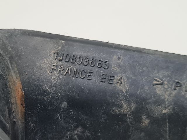 bontott VW GOLF IV Hátsó Vonószem Burkolat