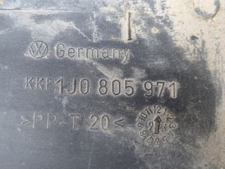 bontott VW GOLF IV Homlokfal Burkolat