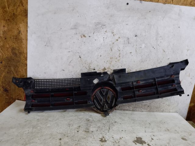 bontott VW GOLF IV Hűtőrács