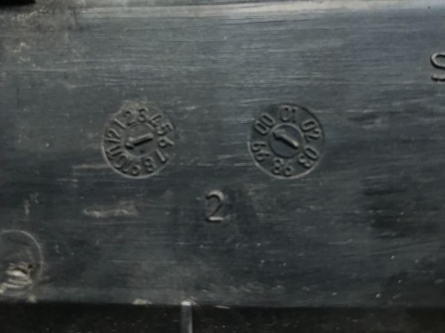 bontott VW GOLF IV Hűtőrács