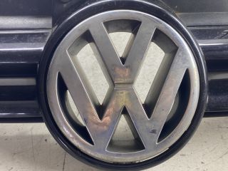 bontott VW GOLF IV Hűtőrács