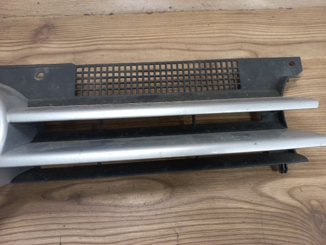 bontott VW GOLF IV Hűtőrács
