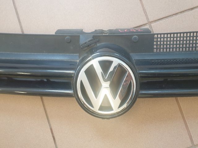 bontott VW GOLF IV Hűtőrács