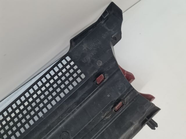 bontott VW GOLF IV Hűtőrács