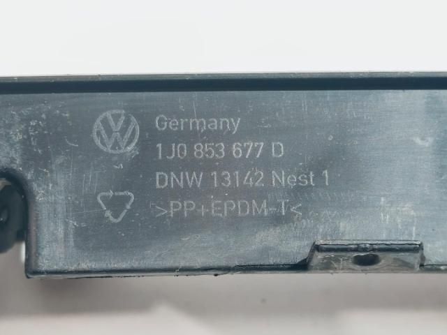 bontott VW GOLF IV Hűtőrács