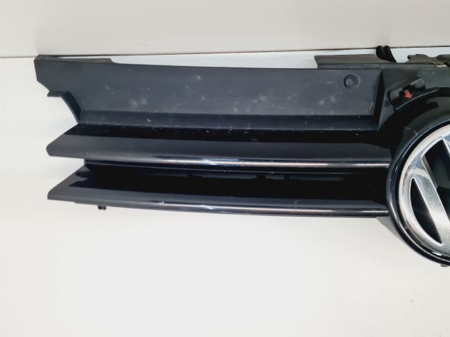 bontott VW GOLF IV Hűtőrács