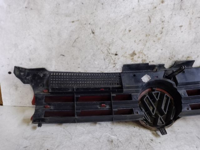 bontott VW GOLF IV Hűtőrács