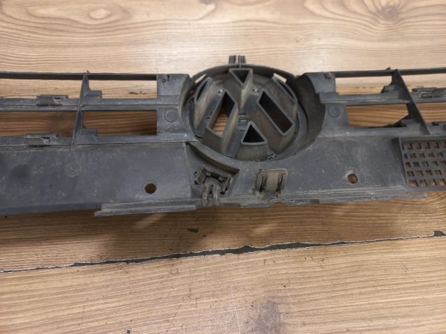 bontott VW GOLF IV Hűtőrács