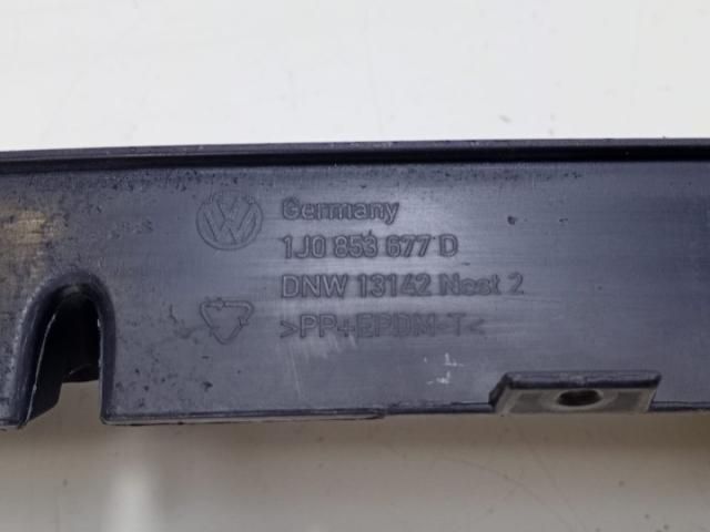 bontott VW GOLF IV Hűtőrács