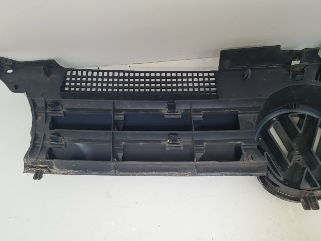 bontott VW GOLF IV Hűtőrács