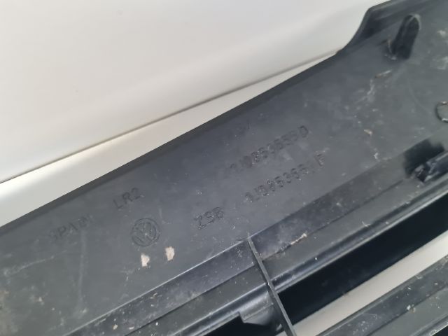 bontott VW GOLF IV Hűtőrács