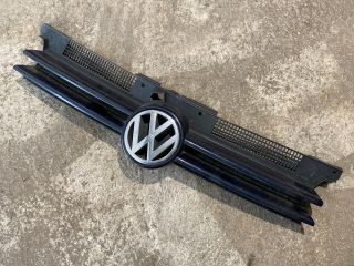 bontott VW GOLF IV Hűtőrács