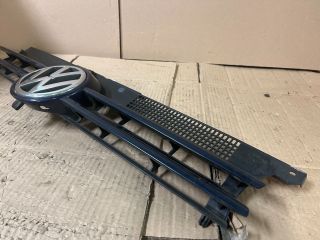 bontott VW GOLF IV Hűtőrács