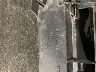 bontott VW GOLF IV Hűtőrács