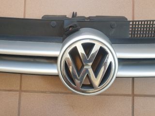 bontott VW GOLF IV Hűtőrács