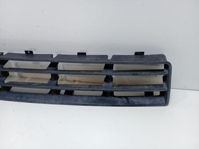 bontott VW GOLF IV Hűtőrács