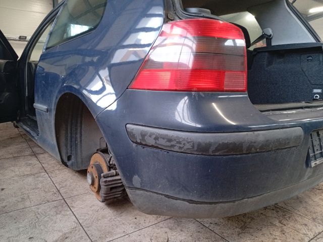 bontott VW GOLF IV Hűtőrács