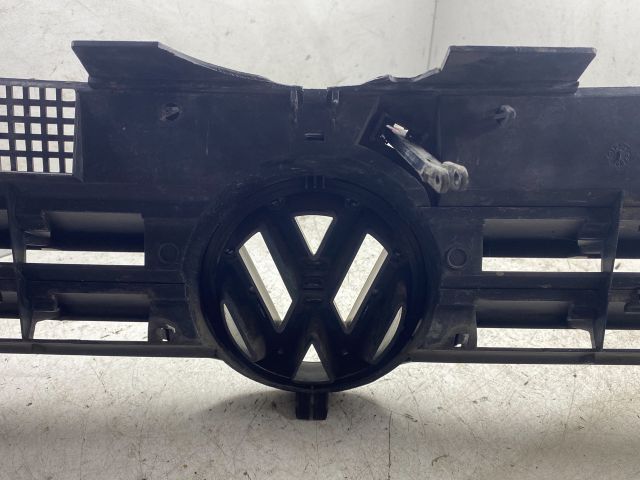 bontott VW GOLF IV Hűtőrács