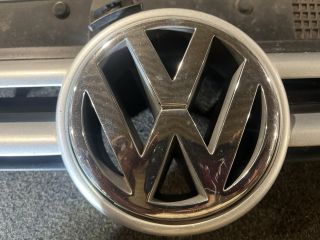 bontott VW GOLF IV Hűtőrács