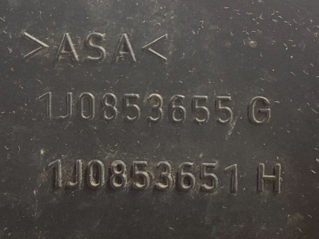 bontott VW GOLF IV Hűtőrács