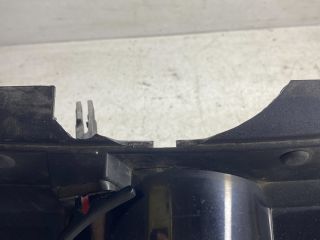 bontott VW GOLF IV Hűtőrács