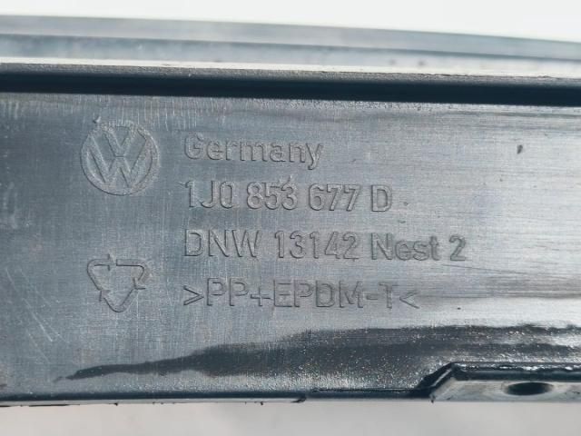 bontott VW GOLF IV Hűtőrács