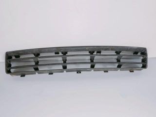 bontott VW GOLF IV Hűtőrács