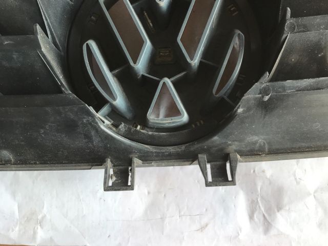 bontott VW GOLF IV Hűtőrács