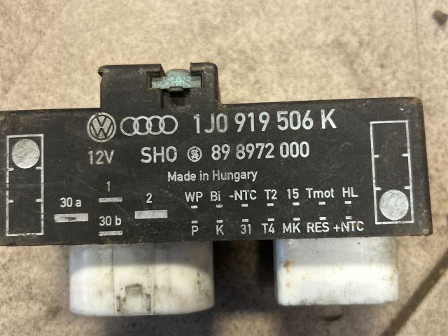 bontott VW GOLF IV Hűtőventilátor Elektronika