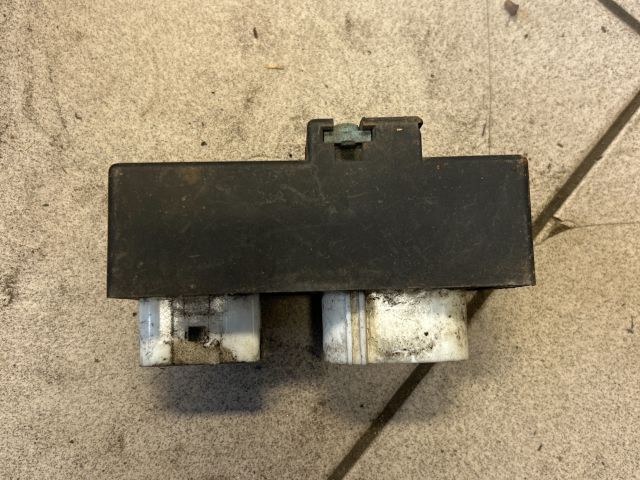 bontott VW GOLF IV Hűtőventilátor Elektronika