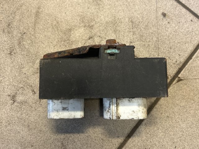 bontott VW GOLF IV Hűtőventilátor Elektronika