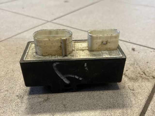 bontott VW GOLF IV Hűtőventilátor Elektronika