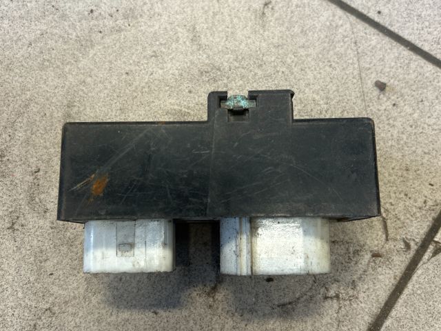 bontott VW GOLF IV Hűtőventilátor Elektronika