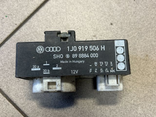 bontott VW GOLF IV Hűtőventilátor Elektronika