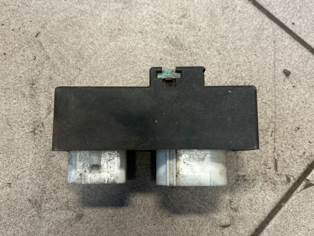 bontott VW GOLF IV Hűtőventilátor Elektronika