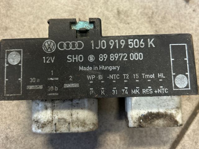 bontott VW GOLF IV Hűtőventilátor Elektronika