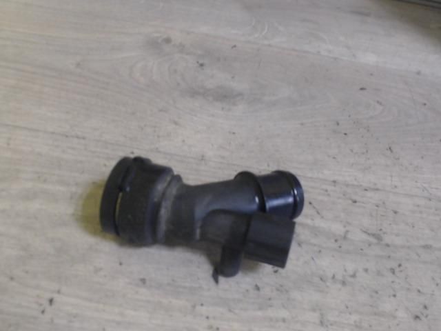 bontott VW GOLF IV Hűtővíz Elosztó Cső