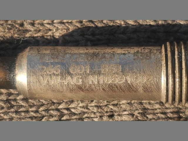 bontott VW GOLF IV Izzító/Gyújtó Gyertya