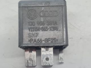 bontott VW GOLF IV Izzító Relé