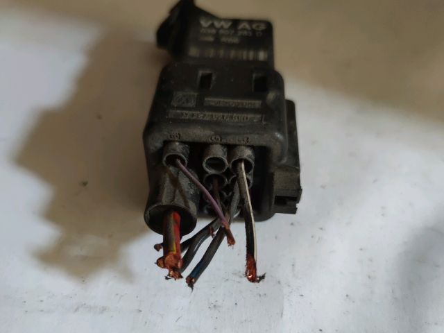 bontott VW GOLF IV Izzító Relé