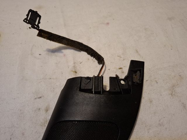 bontott VW GOLF IV Jobb A Oszlop Hangszóró Burkolat