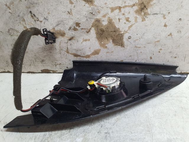 bontott VW GOLF IV Jobb A Oszlop Hangszóró Burkolat