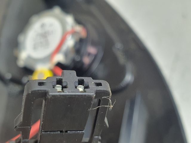 bontott VW GOLF IV Jobb A Oszlop Hangszóró Burkolat