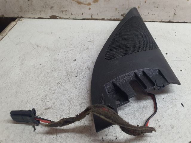 bontott VW GOLF IV Jobb A Oszlop Hangszóró Burkolat