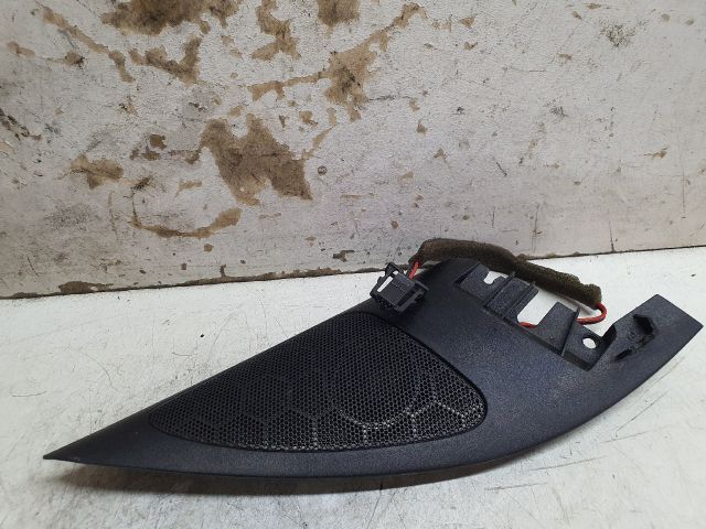 bontott VW GOLF IV Jobb A Oszlop Hangszóró Burkolat