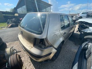 bontott VW GOLF IV Jobb C Oszlop