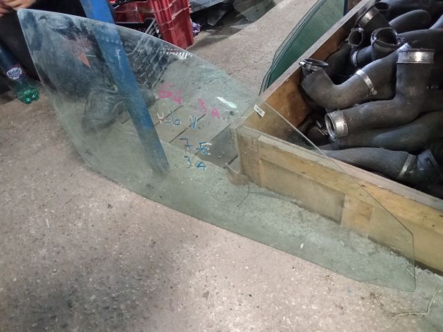 bontott VW GOLF IV Jobb első Ablak