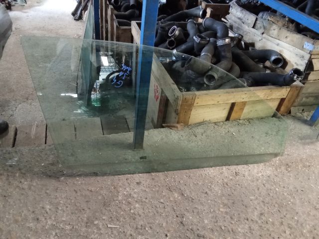 bontott VW GOLF IV Jobb első Ablak