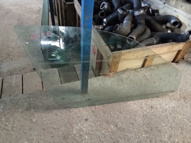 bontott VW GOLF IV Jobb első Ablak