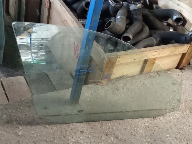 bontott VW GOLF IV Jobb első Ablak